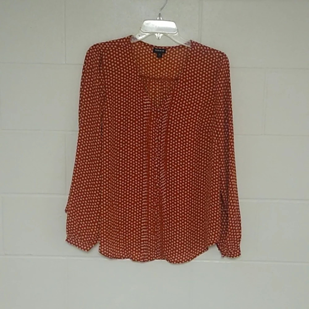 Torrid blouse top, peasant style rust red, polka dot, v-neck, long sleeve shirt
